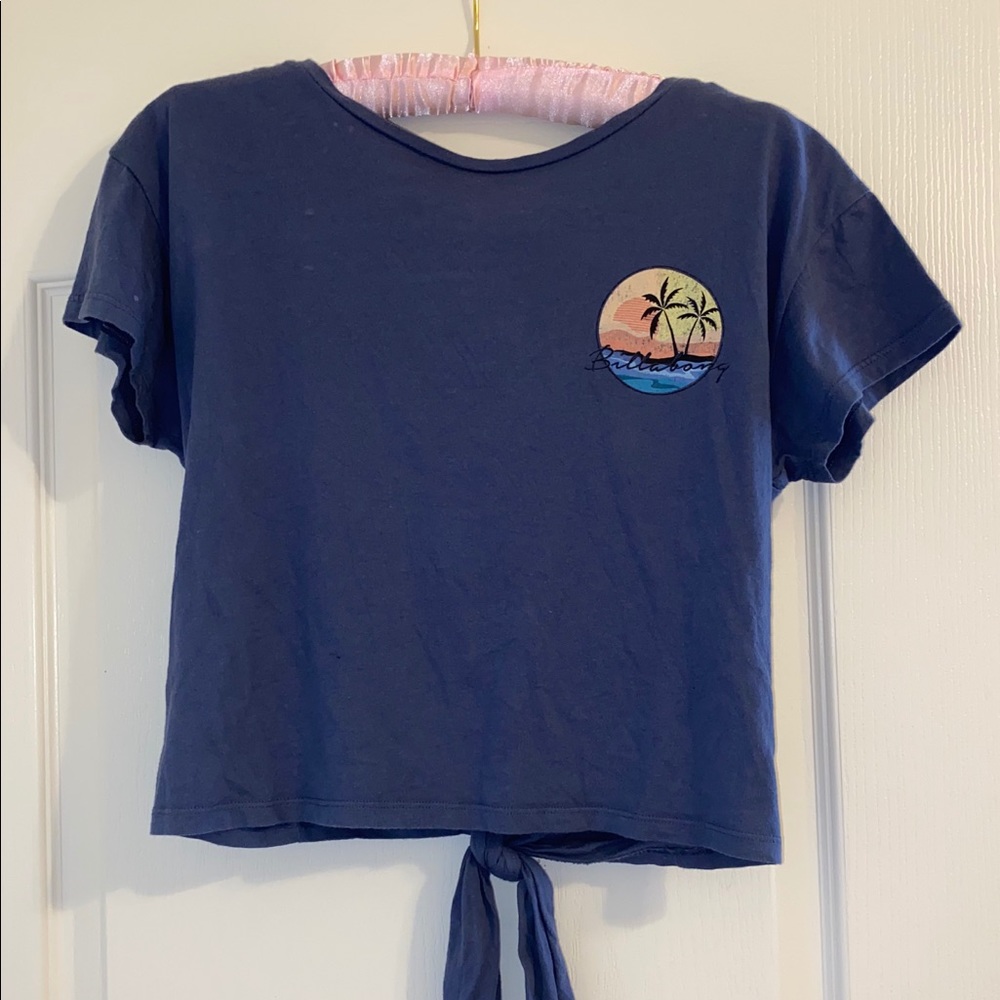 Navy Billabong short sleeve t-shirt - size S